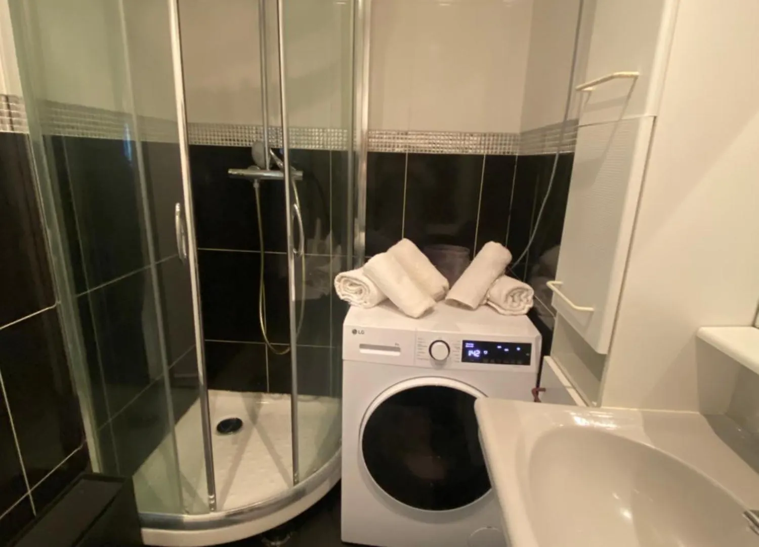 Cosy Centre Montmartre Apartment Paris